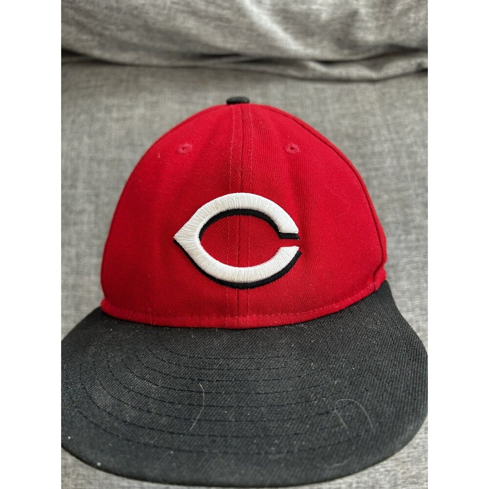 New Era 59 Fifty 7 1/4Cincinnati Reds MLB Fitted Hat Has 7-19-18 On The Side
